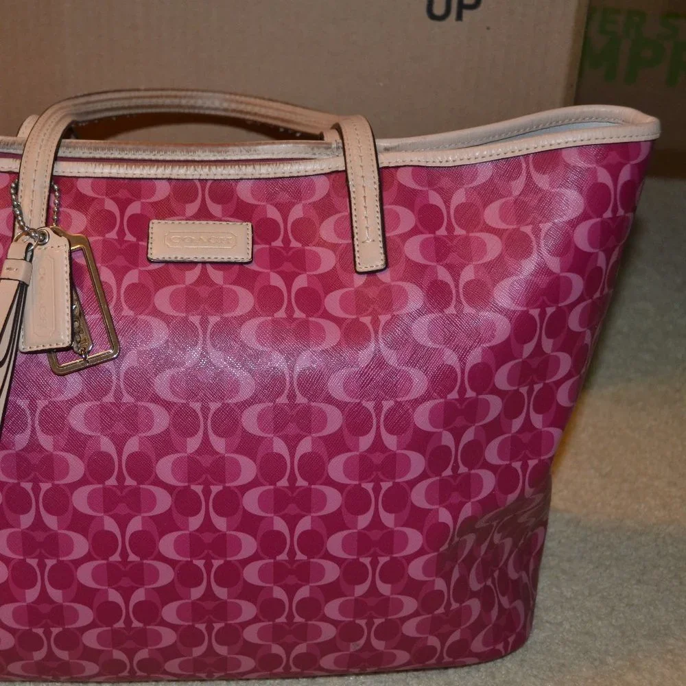 AUTH COACH SIGNATURE SUMMER PINK 25673 PARK METRO COATED LG SHOPPER TOTE PURSE